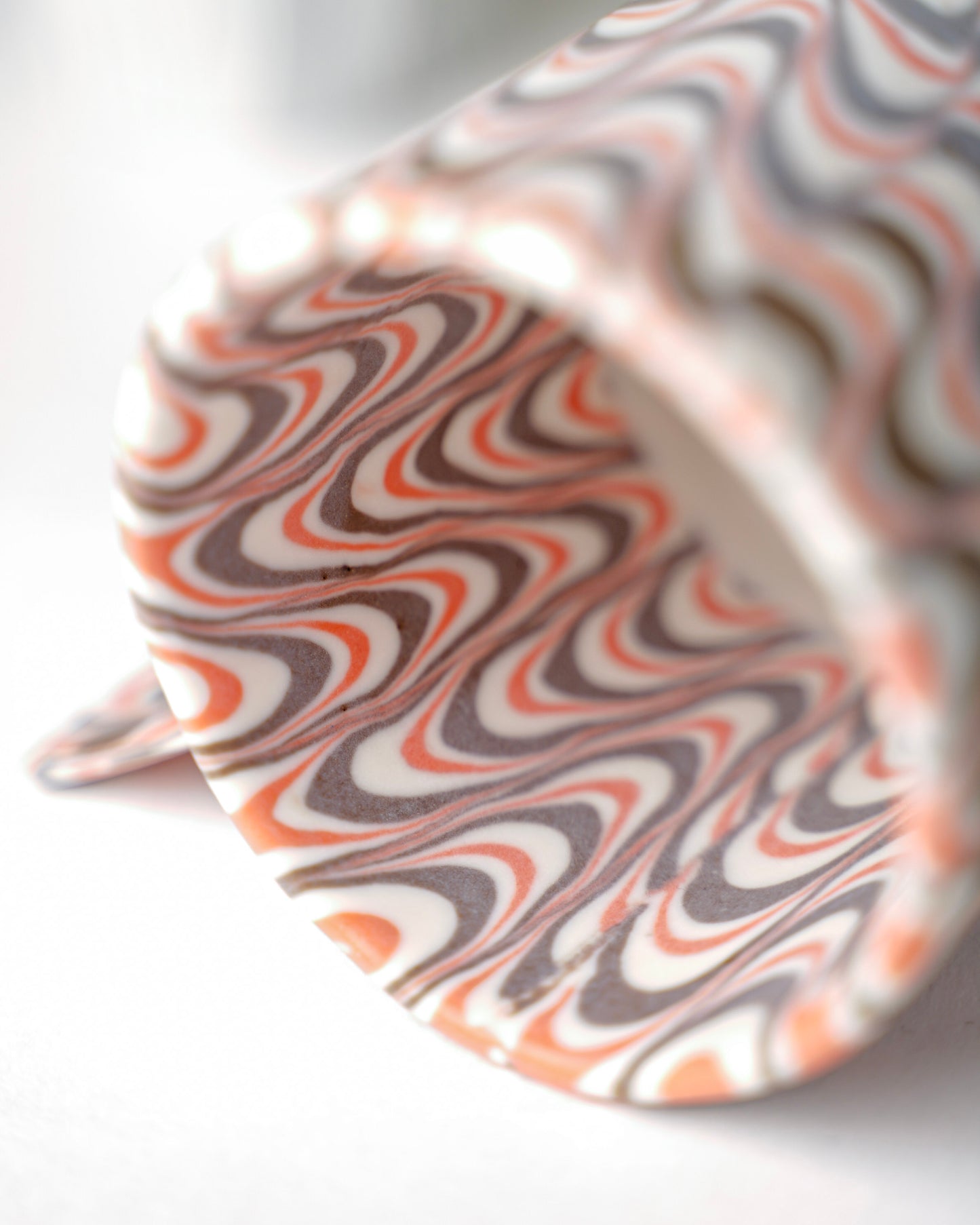 Vela - Orange and White