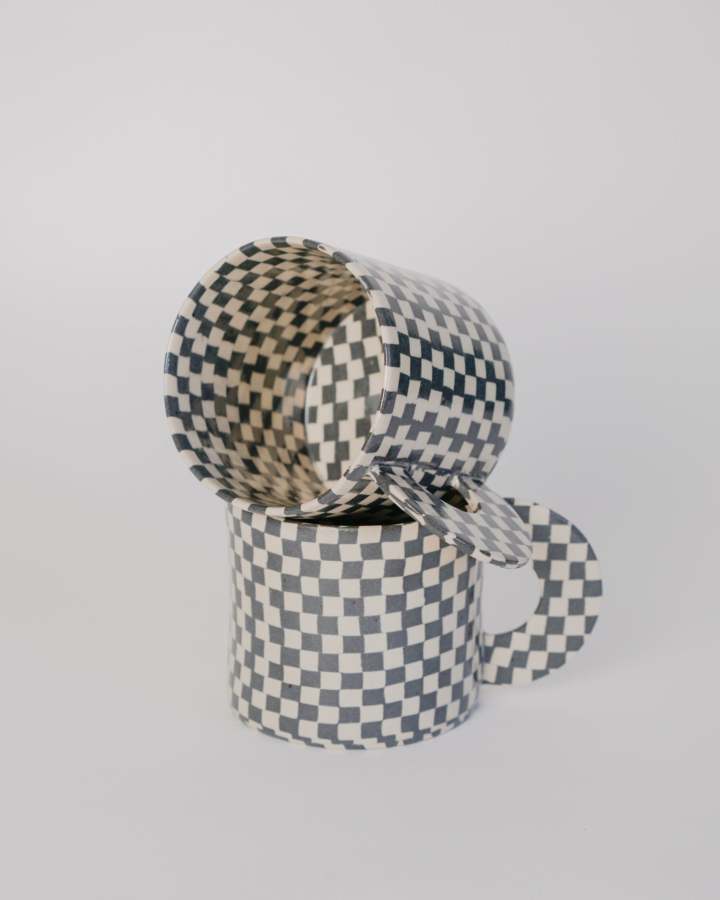 Tela - Black and white