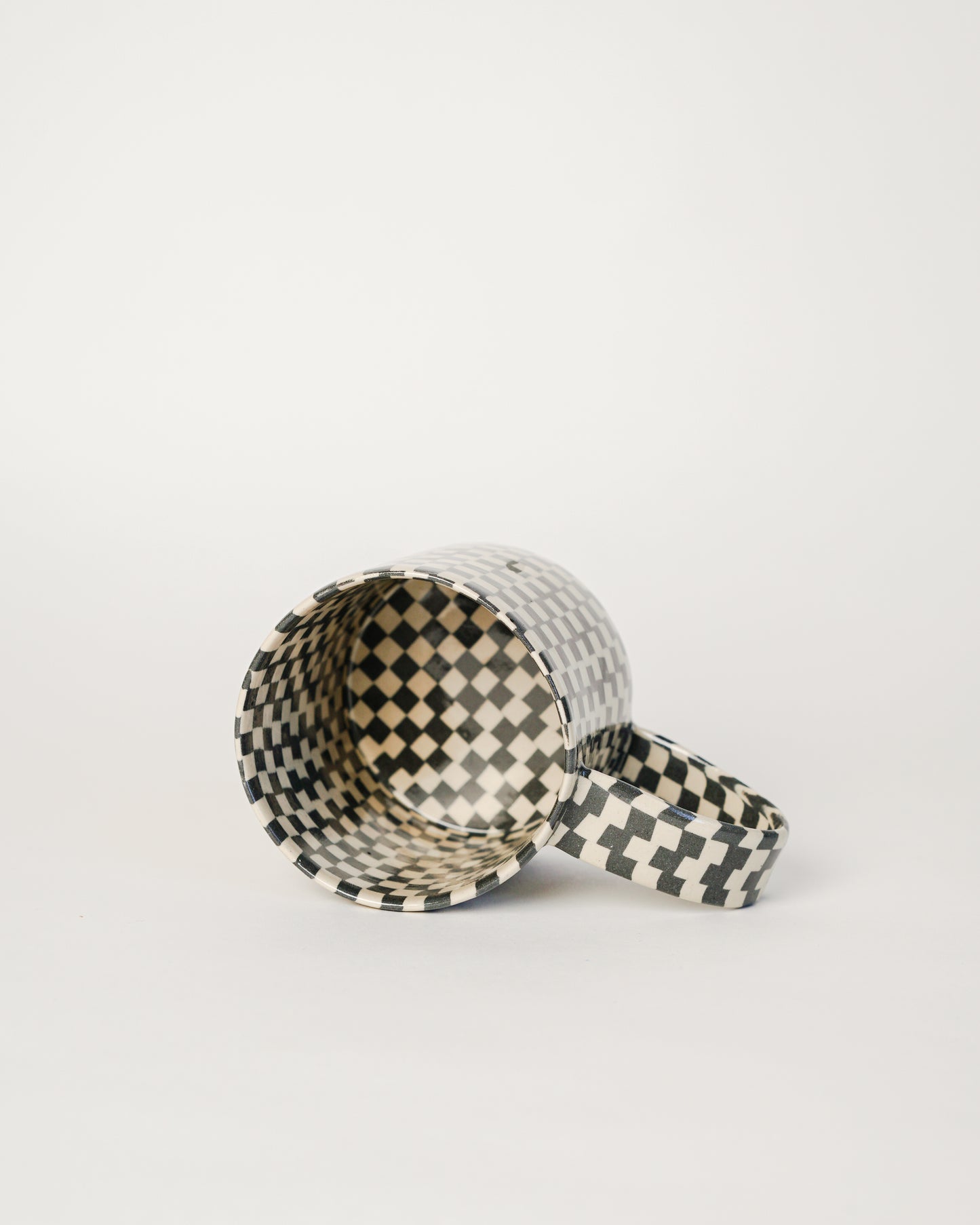 Tela - Black and white