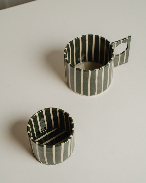 Linea - Black and white