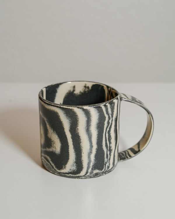 Eira - Black and white