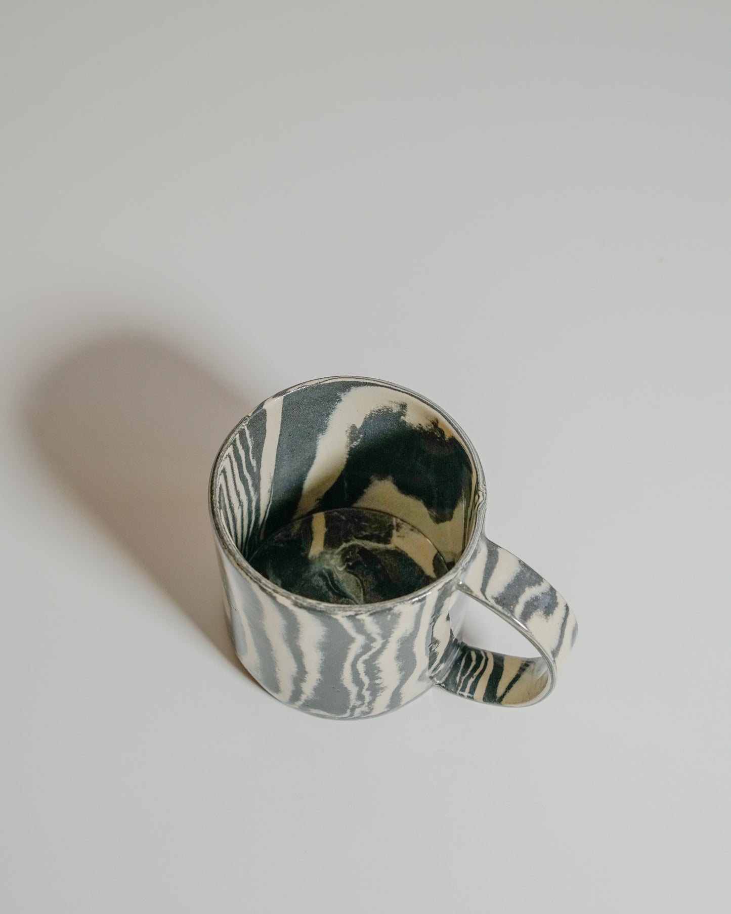 Eira - Black and white