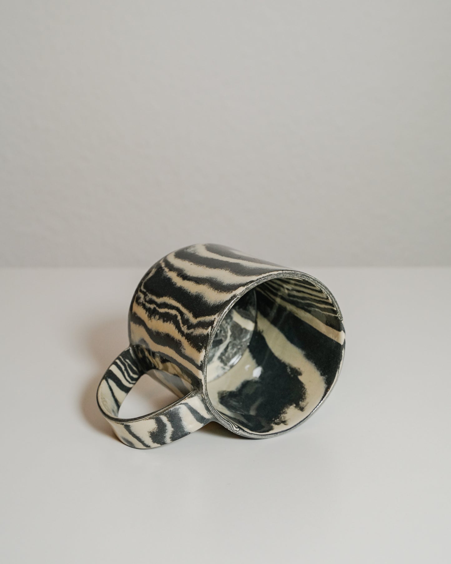 Eira - Black and white